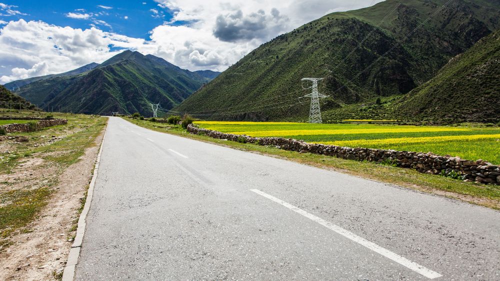 Mountain Road Bhutan - HOTEL PARO GRAND Blog
